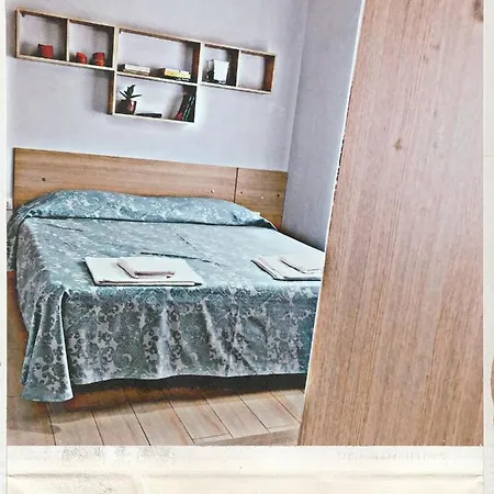 Casa de hóspedes Arianiti 3*